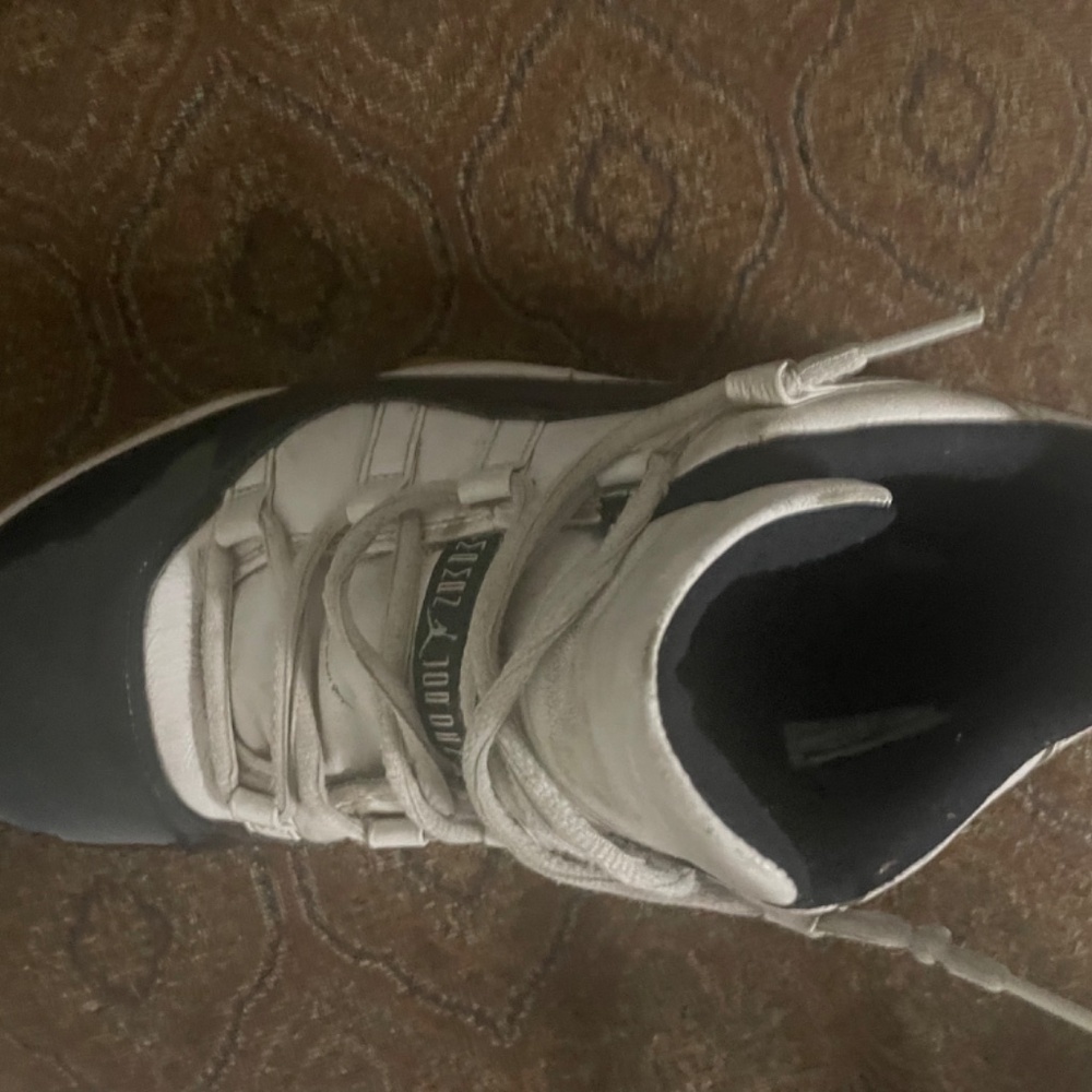 Jordans Men View 4